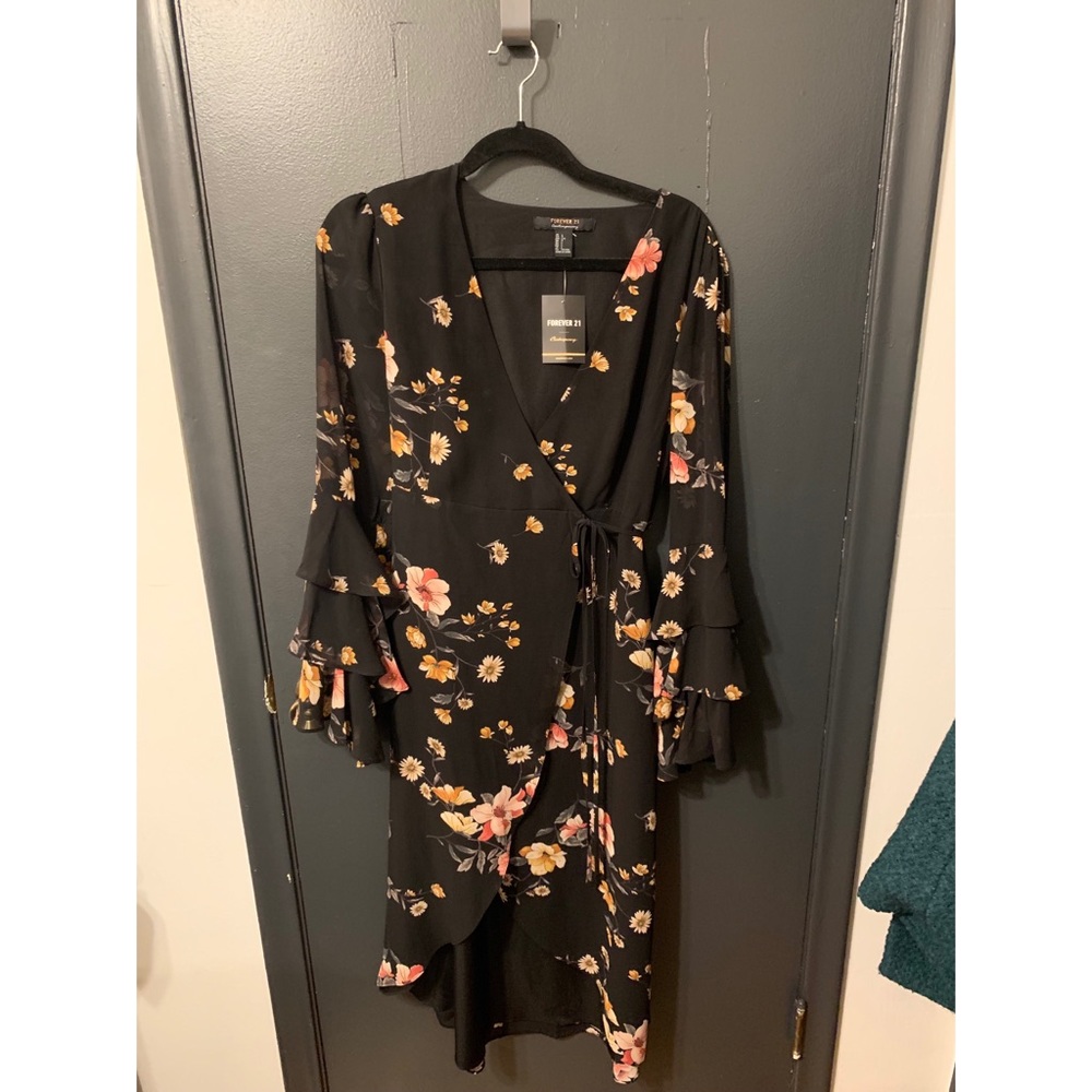 Forever 21 floral wrap dress